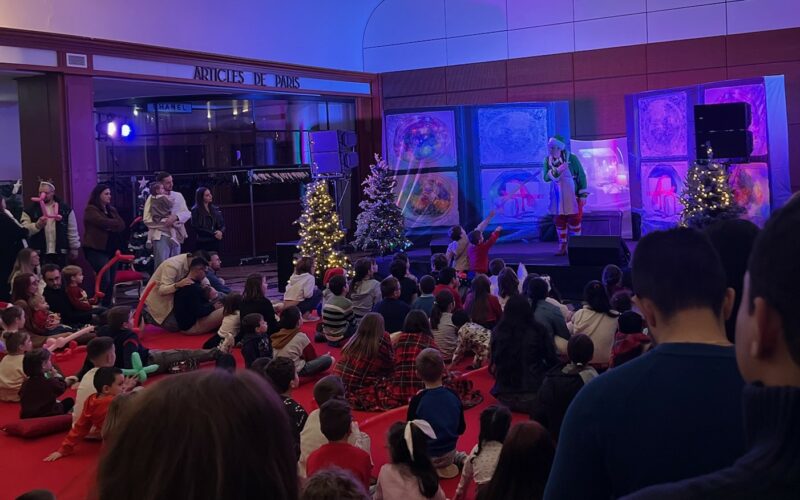 Soir&eacute;e de No&euml;l &ndash; Les El&eacute;is