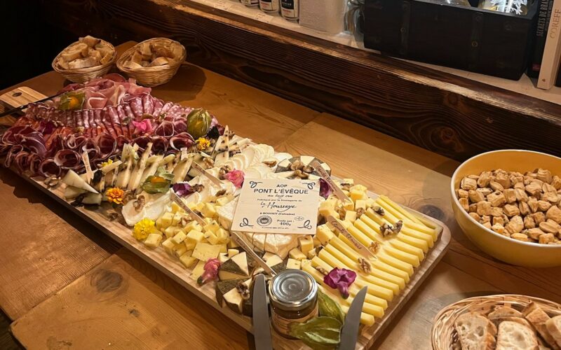 Soir&eacute;e de No&euml;l &ndash; Les El&eacute;is